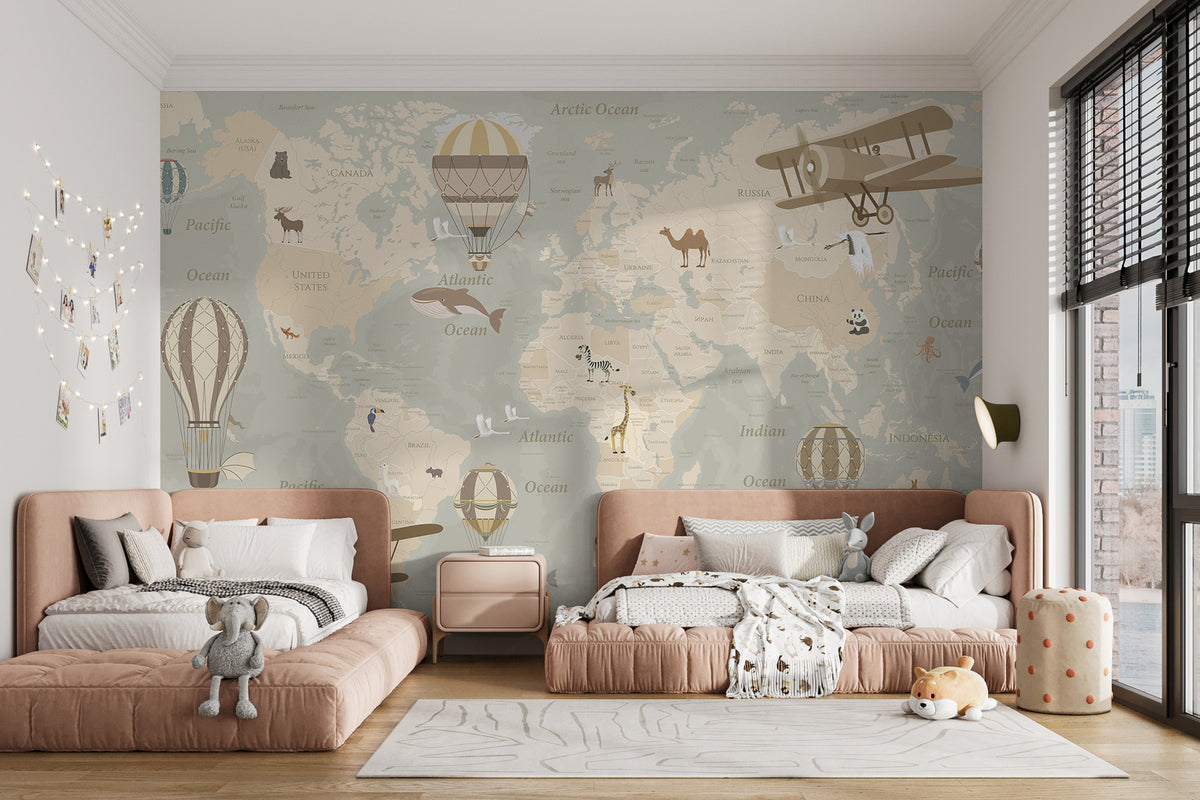 Papier peint Carte du monde et ballons
