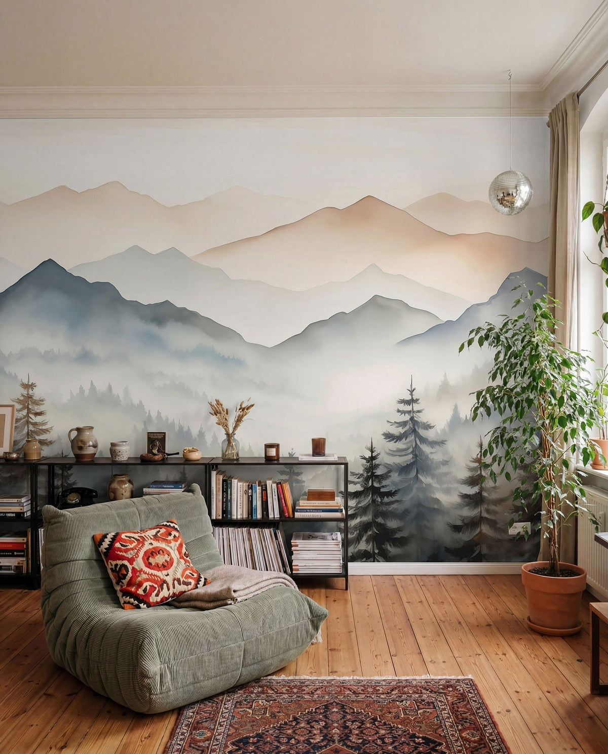 Papier peint Crêtes derrière la forêt